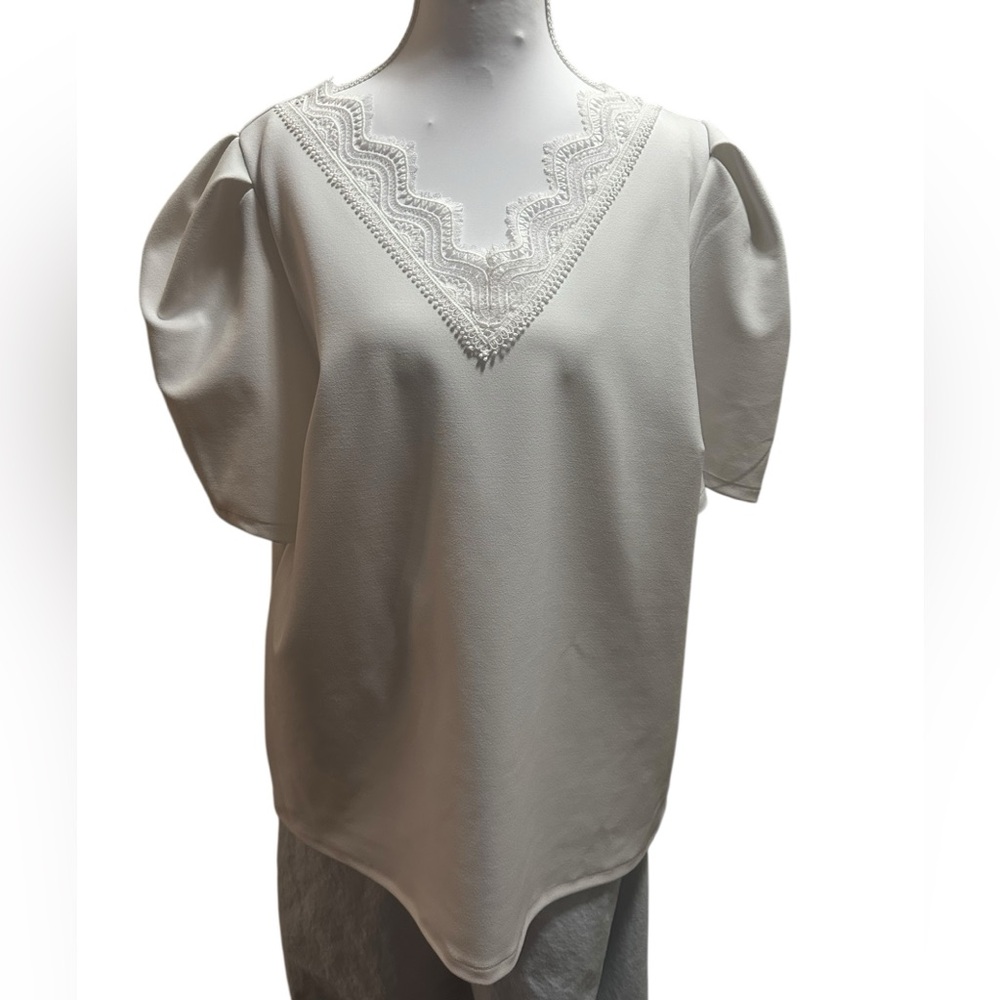 Liz Claiborne Lace V-neck White Blouse size XL New